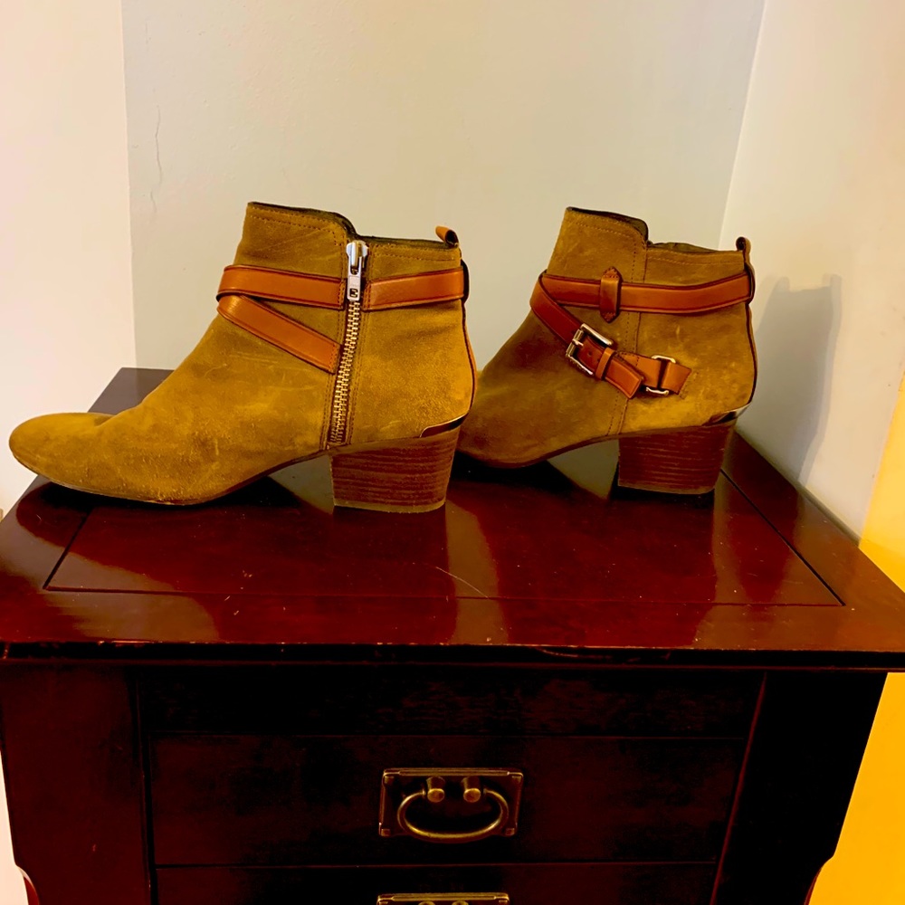 Coach suede beige booties good/fair 9